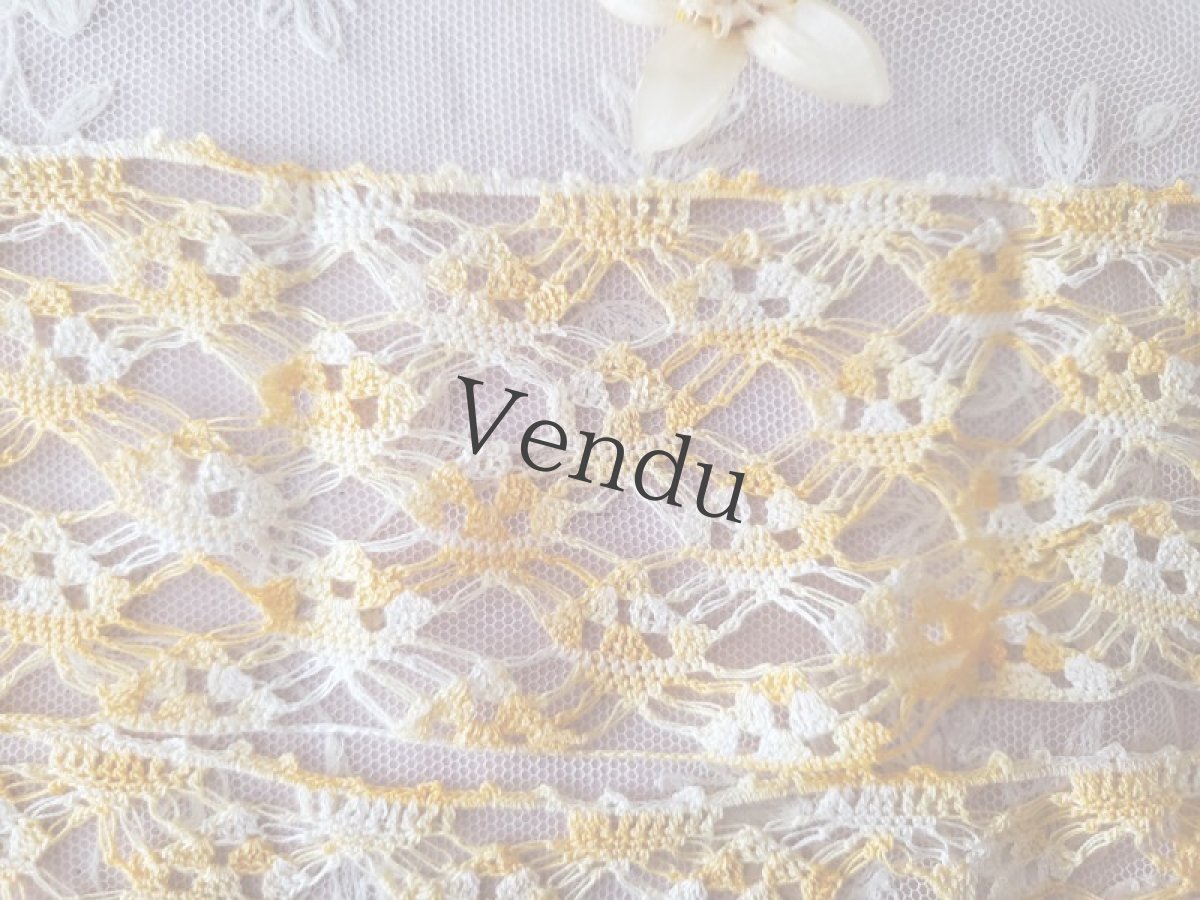 画像4: フランス蚤の市　円状幅広レース 黄色 54cm (4)