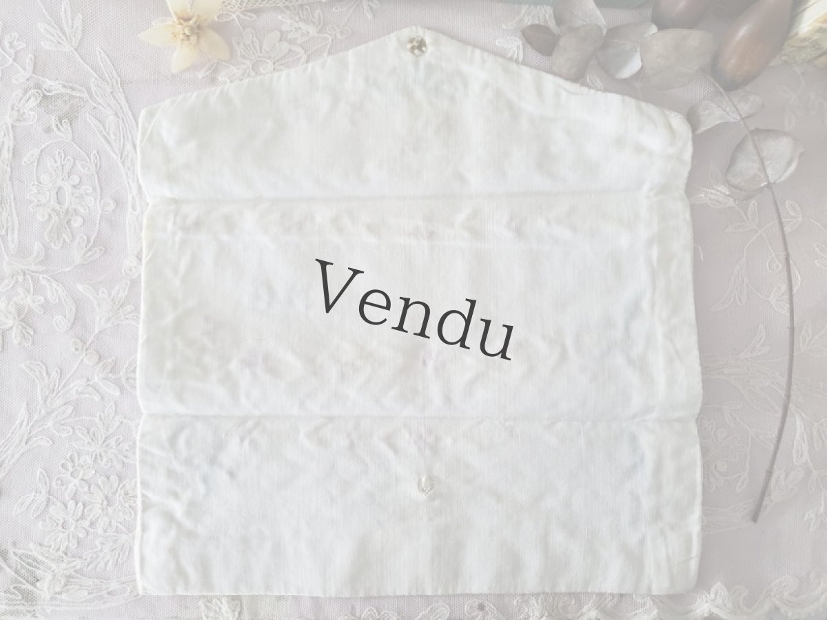 画像5: フランスヴィンテージ　MGイニシャル入り リボンと小花の刺繍 カトラリーケース (5)