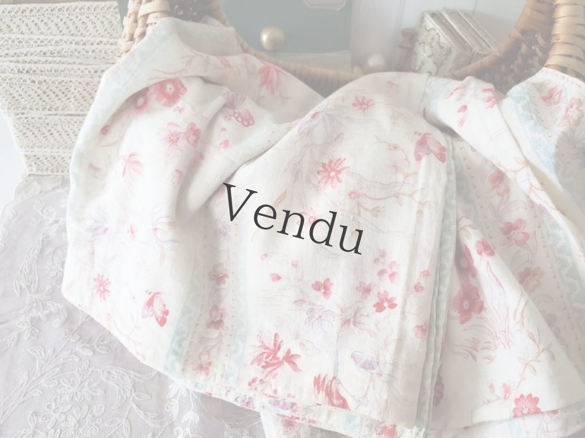 画像4: フランスヴィンテージ　やわらかに色褪せた春柄の端切れ 124×209cm (4)