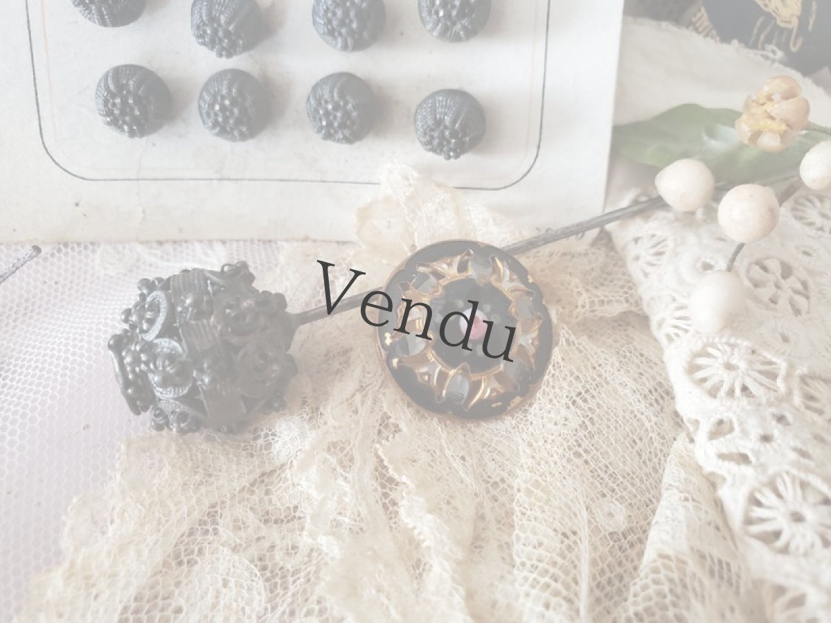 画像4: フランスアンティーク　エマイユボタン 薔薇とノアール 23mm (4)