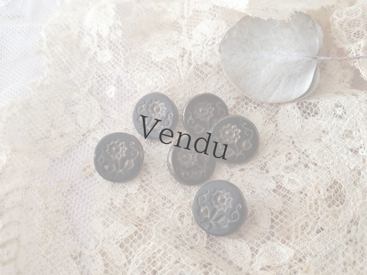 画像4: フランス 1900年代　フレンチジェットボタン お花金彩 11mm (4)