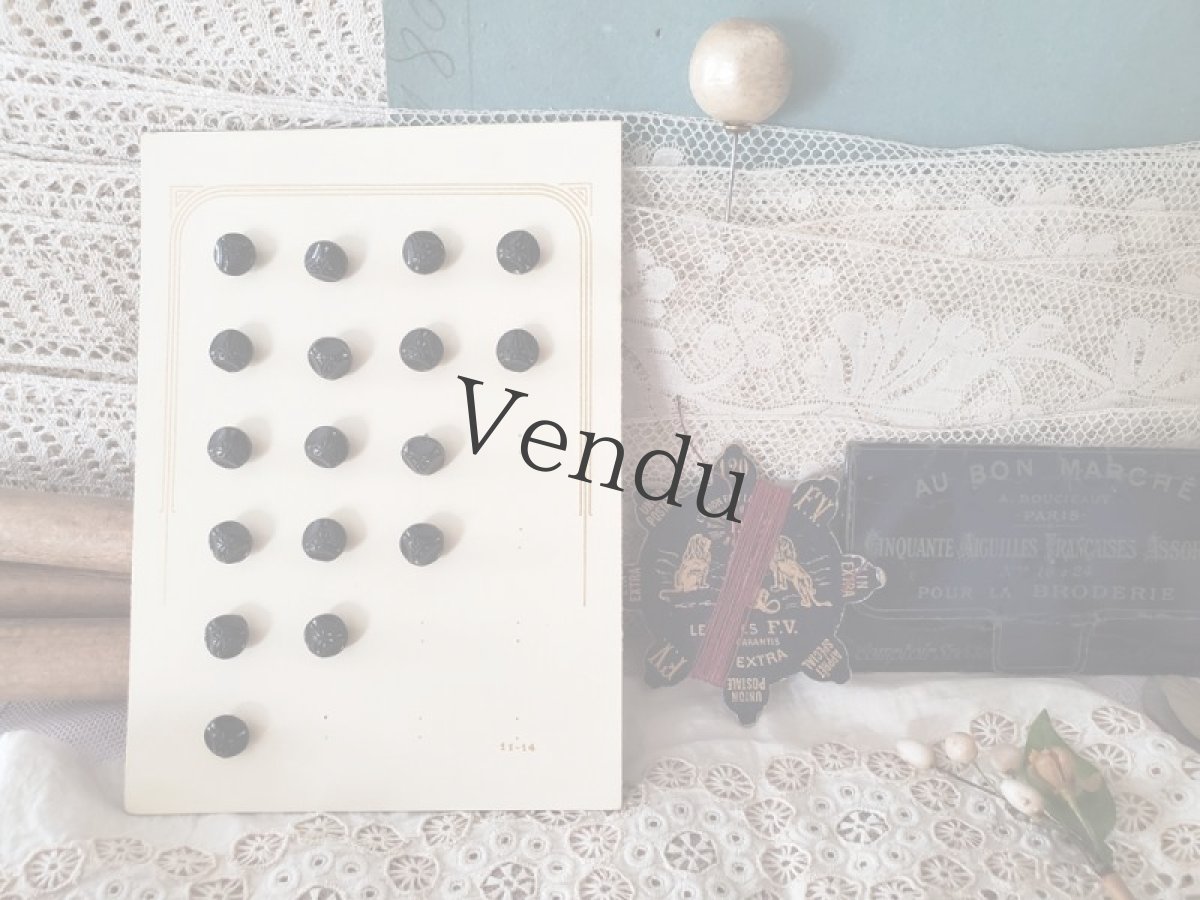 画像6: フランス 19世紀末 極小フレンチジェット ボタンシート9mm (6)