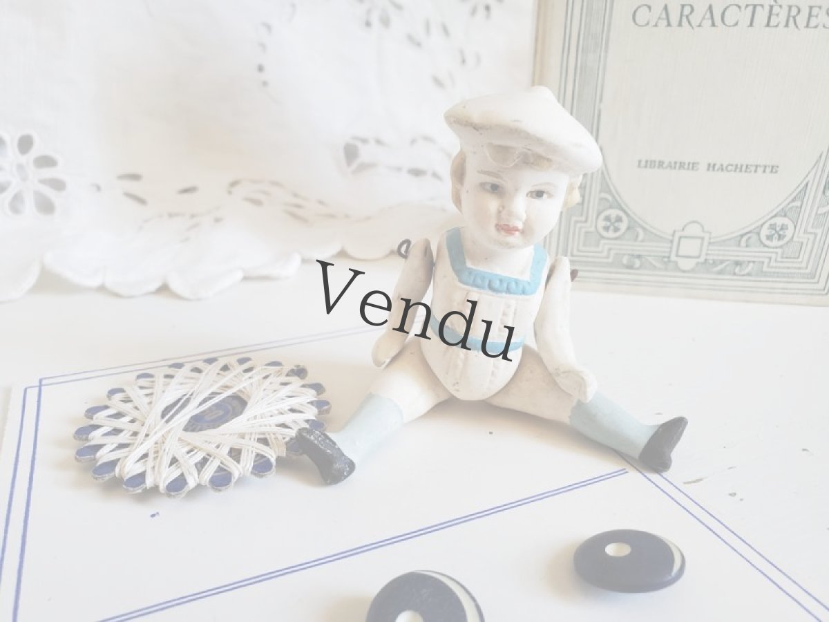 画像2: フランス蚤の市　ビスクドール（ドイツ）とマリンボタンシート (2)