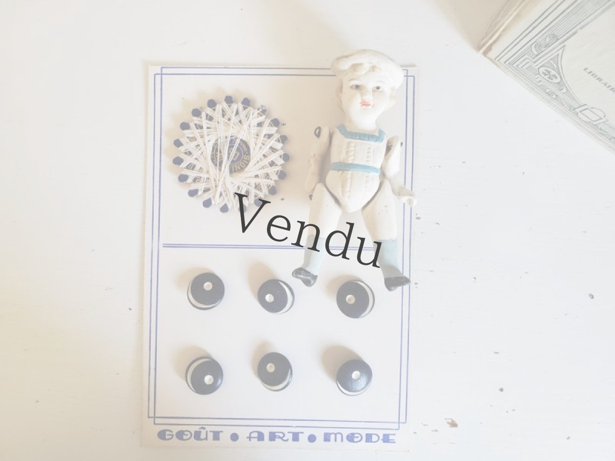 画像4: フランス蚤の市　ビスクドール（ドイツ）とマリンボタンシート (4)