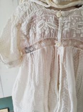 画像9: フランスアンティーク　白糸刺繍ベビードレス (9)