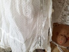 画像13: フランスアンティーク　白糸刺繍ベビードレス (13)