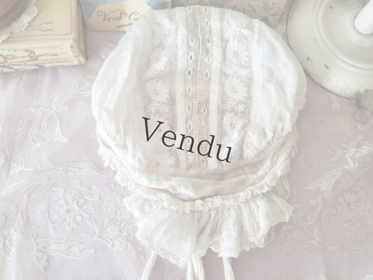 画像2: フランスアンティーク　やわらかローン地 白糸刺繍ボネ 子供サイズ (2)