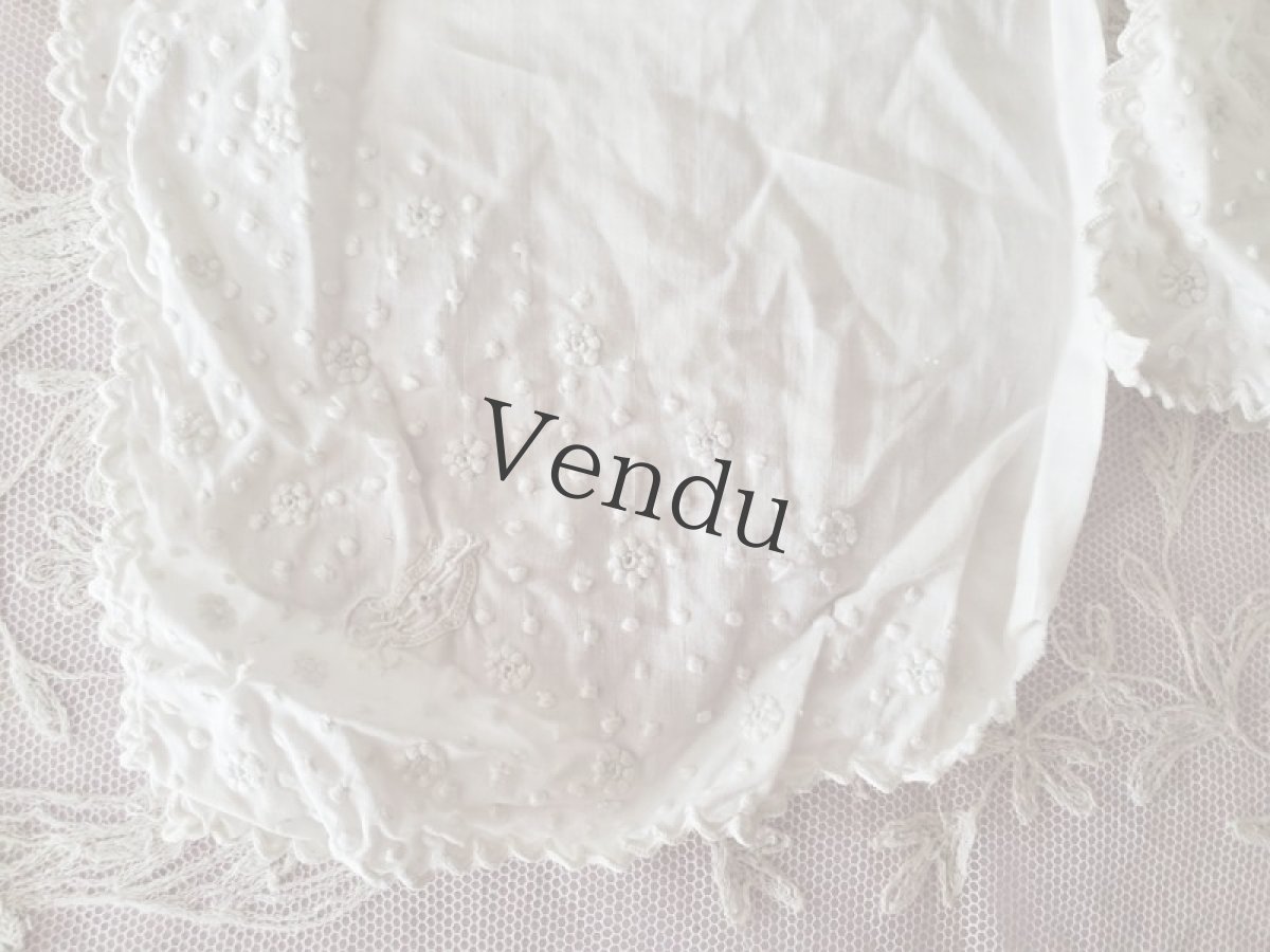 画像3: フランスアンティーク　粒々ドットと小花、アルファべ刺繍　端切れ３枚 (3)