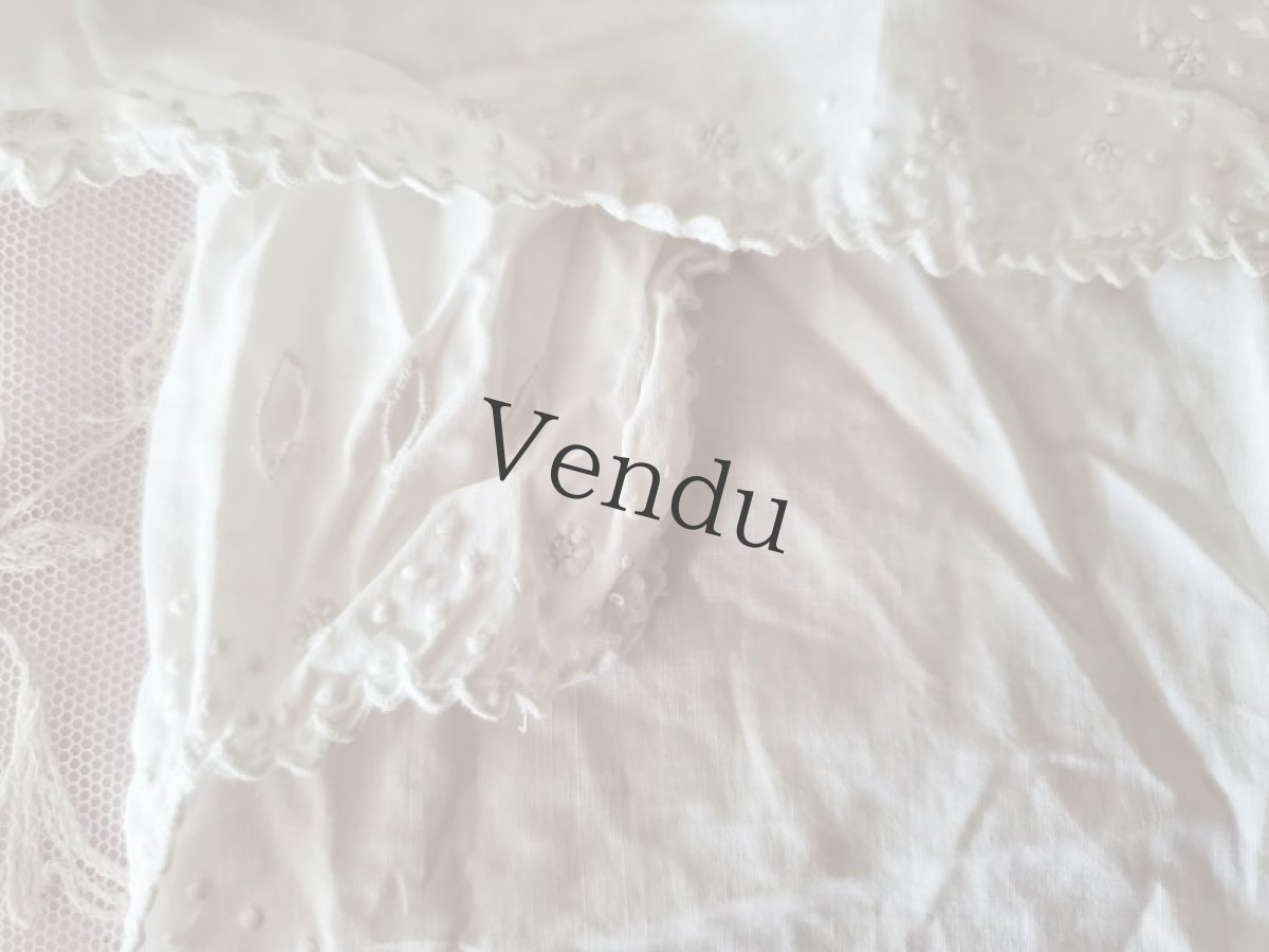 画像5: フランスアンティーク　粒々ドットと小花、アルファべ刺繍　端切れ３枚 (5)