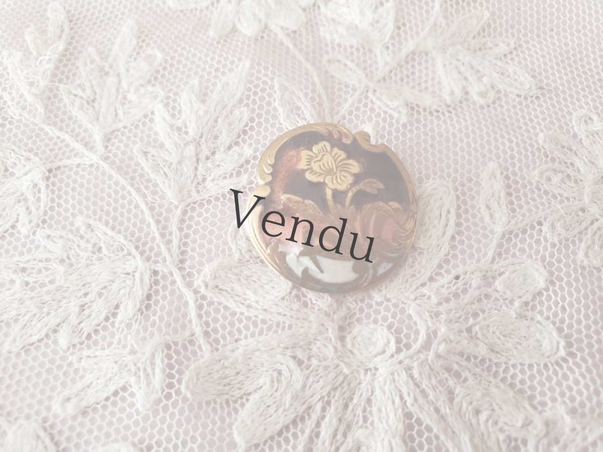 画像2: フランス 20世紀初頭　エマイユボタン 水仙 AP&CIK. PARIS 22mm (2)