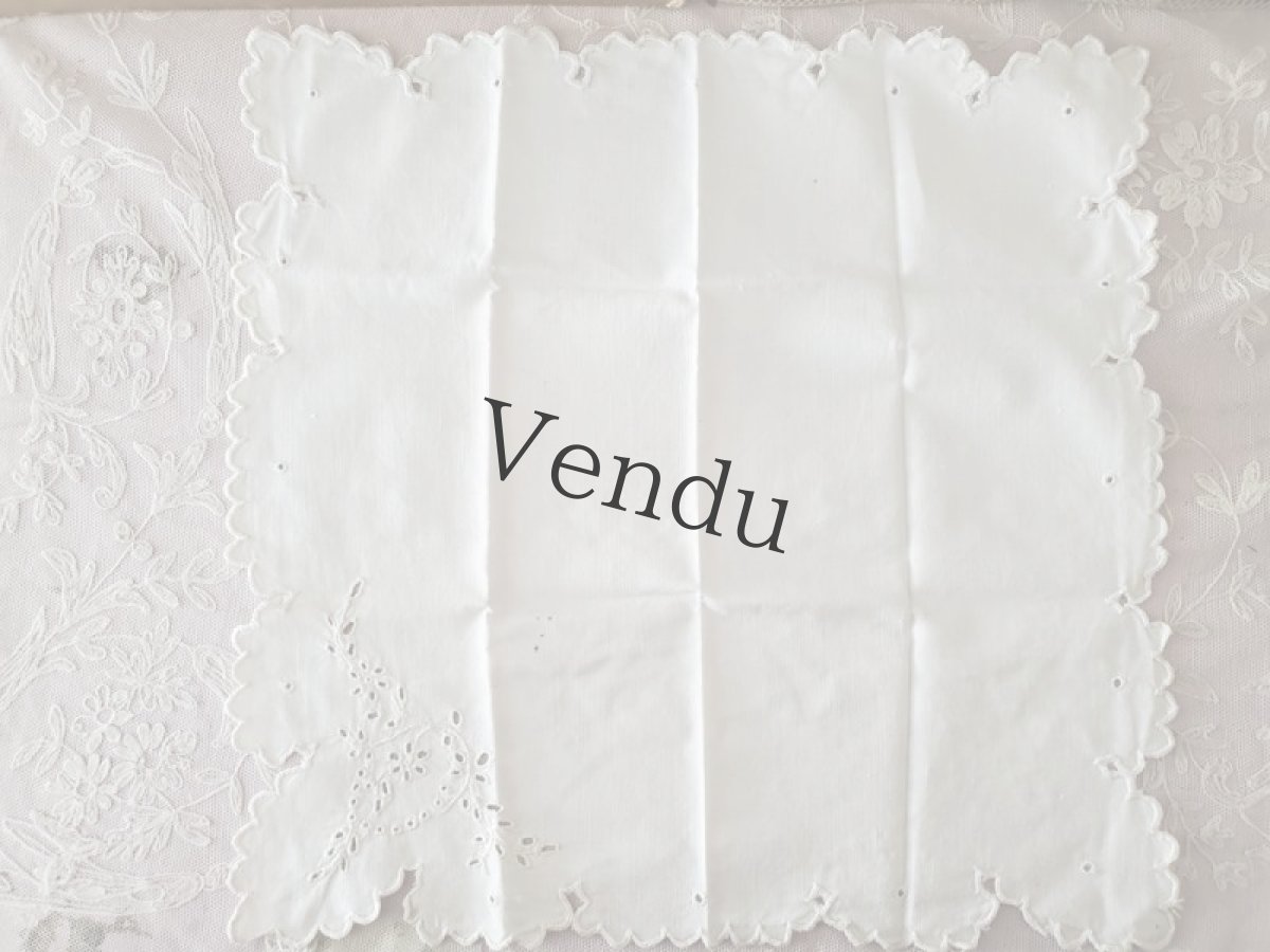 画像3: フランスヴィンテージ　カットワーク刺繍　ハンドメイド　ハンカチ (3)