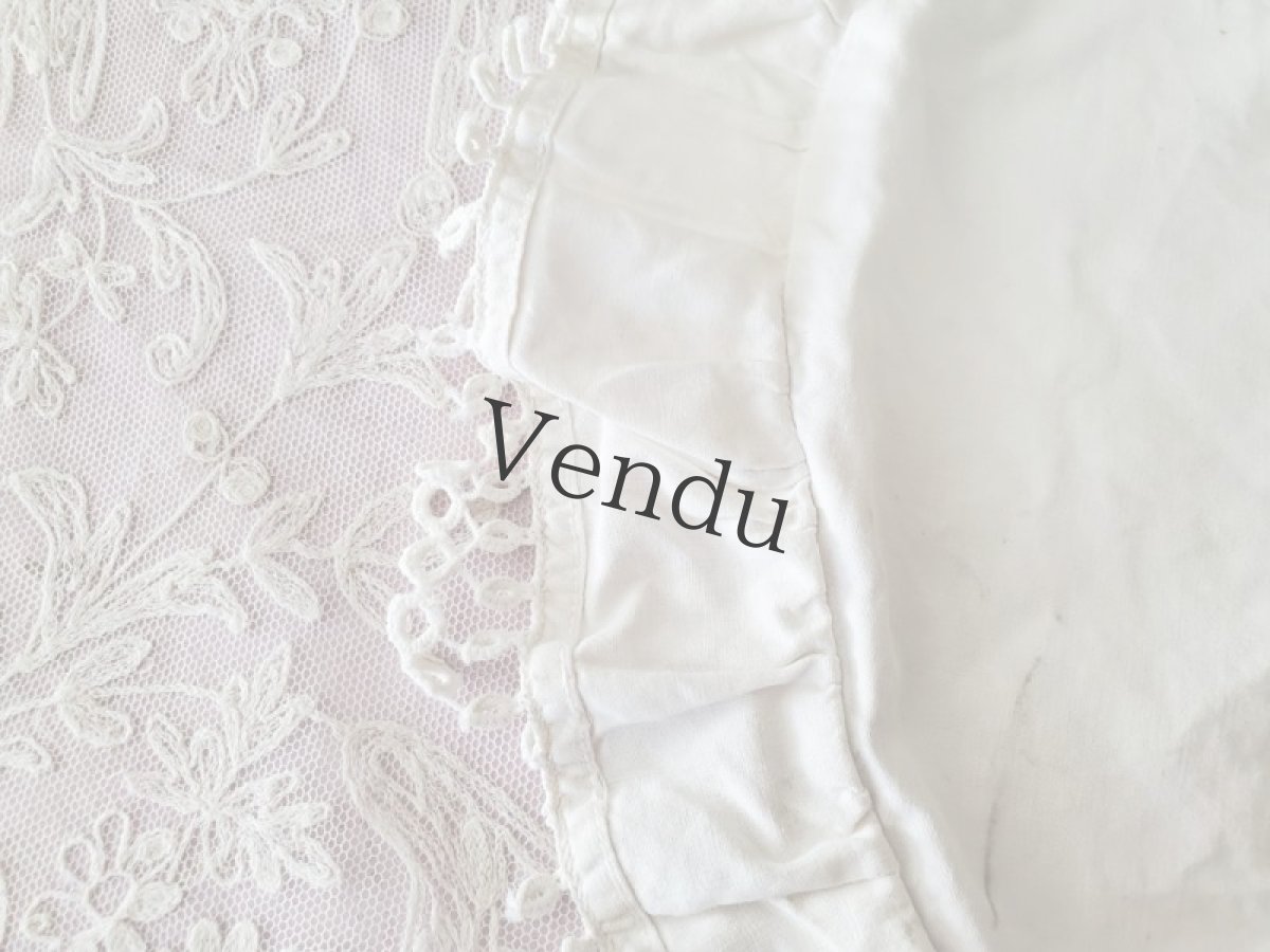 画像5: フランスアンティーク　モノグラム刺繍入り パーツ端切れ (5)