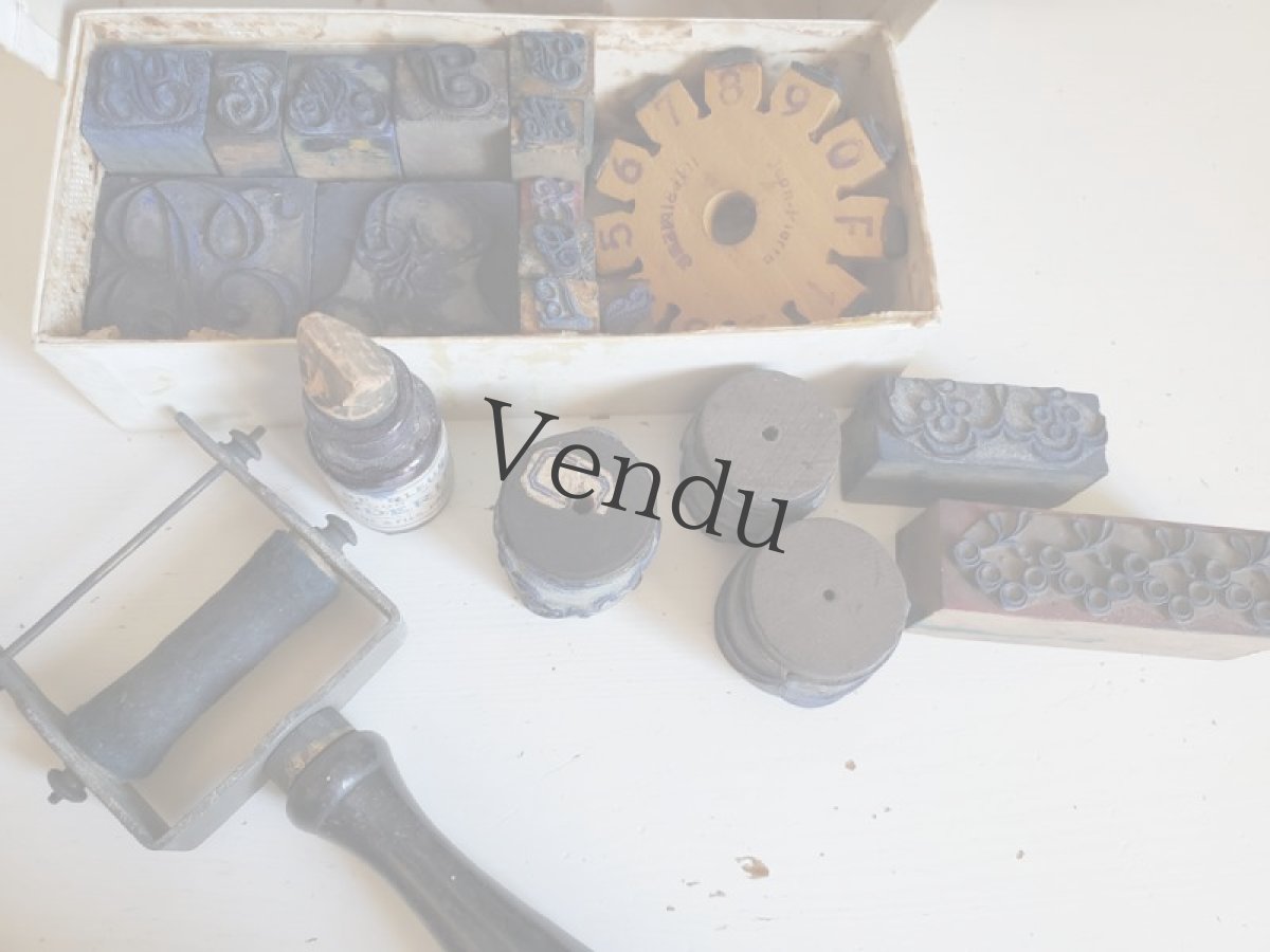 画像6: フランス 1900年前後 刺繍木製スタンプ ３こセット31-32mm (6)