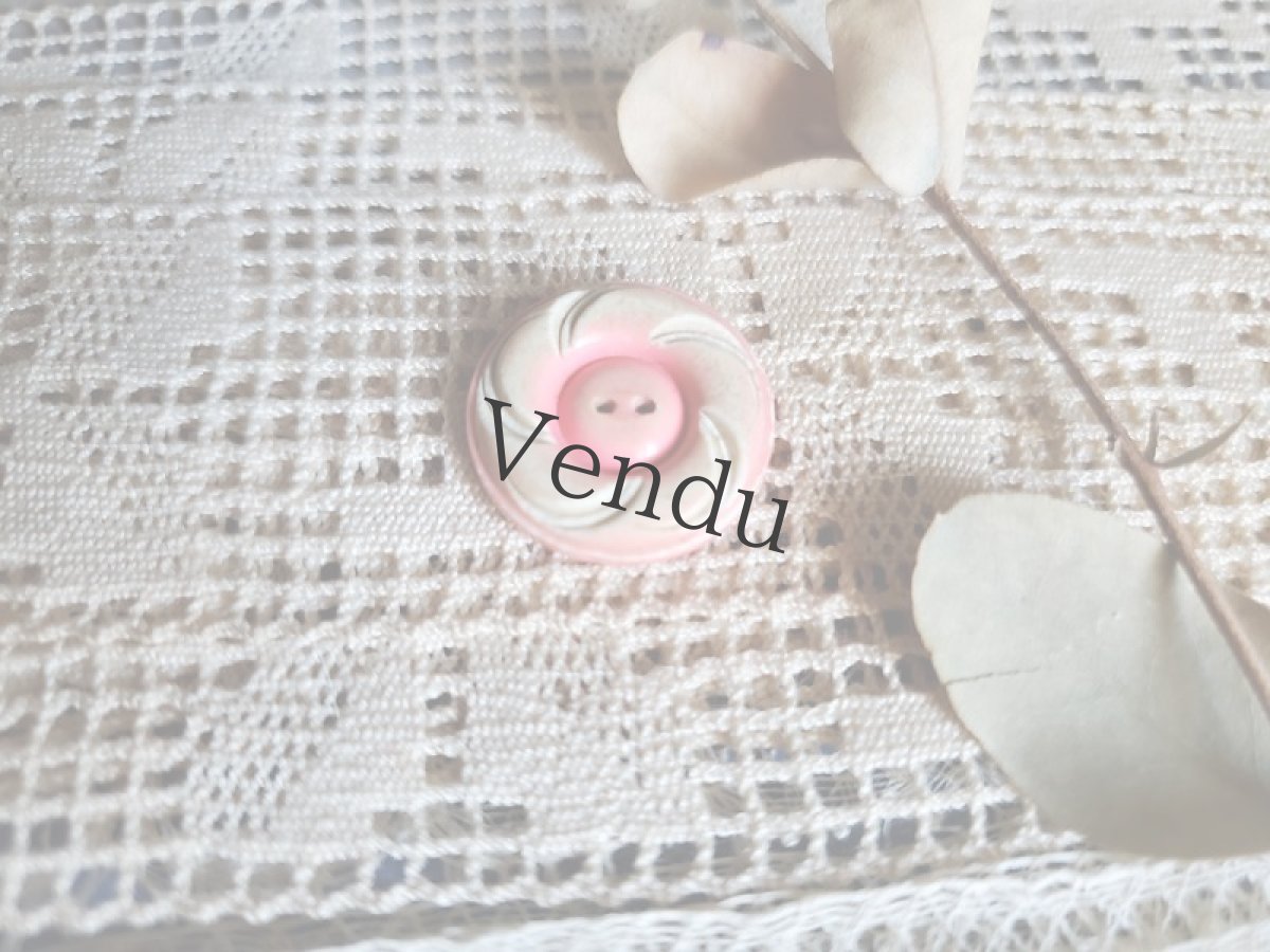 画像2: フランス 1940年代　レトロボタン カゼイン ピンク 17mm (2)