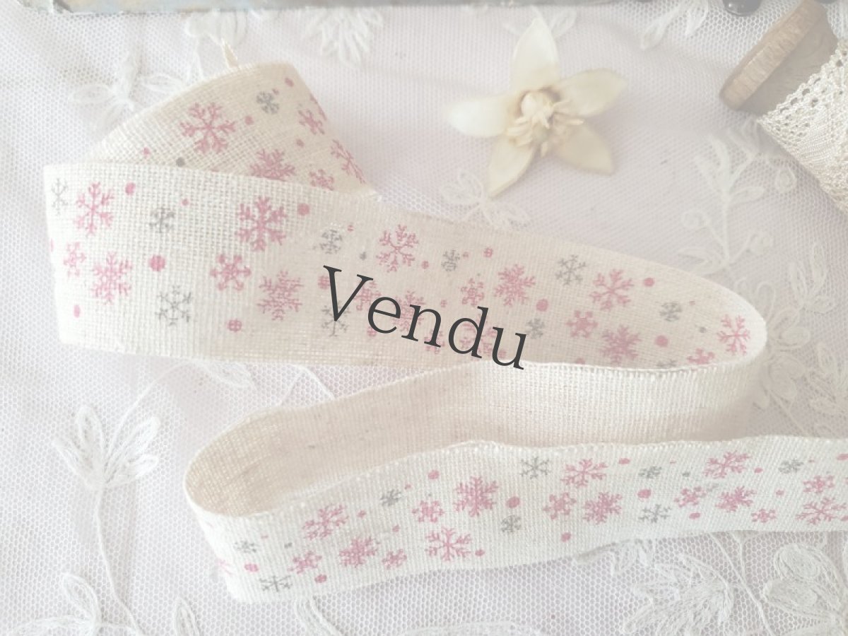 画像2: フランスヴィンテージ　リボンとポンポンの小さなセット (2)