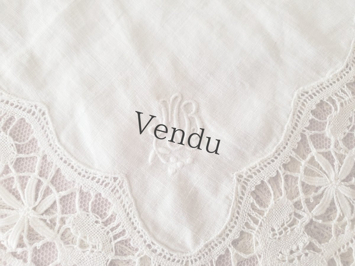 画像3: フランスヴィンテージ　ボビンレース　ハンカチ　イニシャル刺繍入り (3)