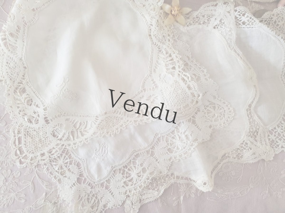 画像8: フランスヴィンテージ　ボビンレース　ハンカチ　名前刺繍入り (8)