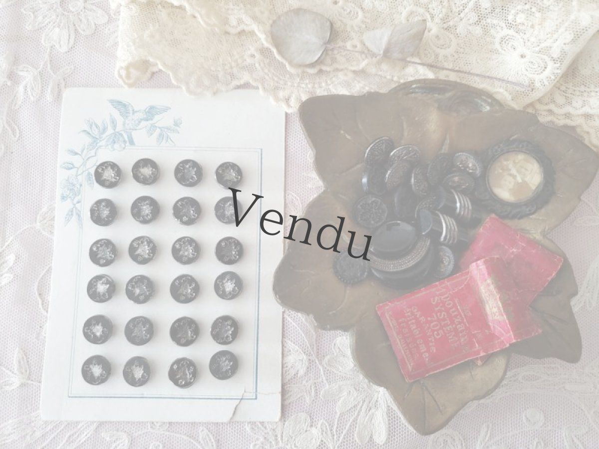 画像5: フランス 19世紀末 葡萄銀彩フレンチジェット ボタンシート11mm (5)