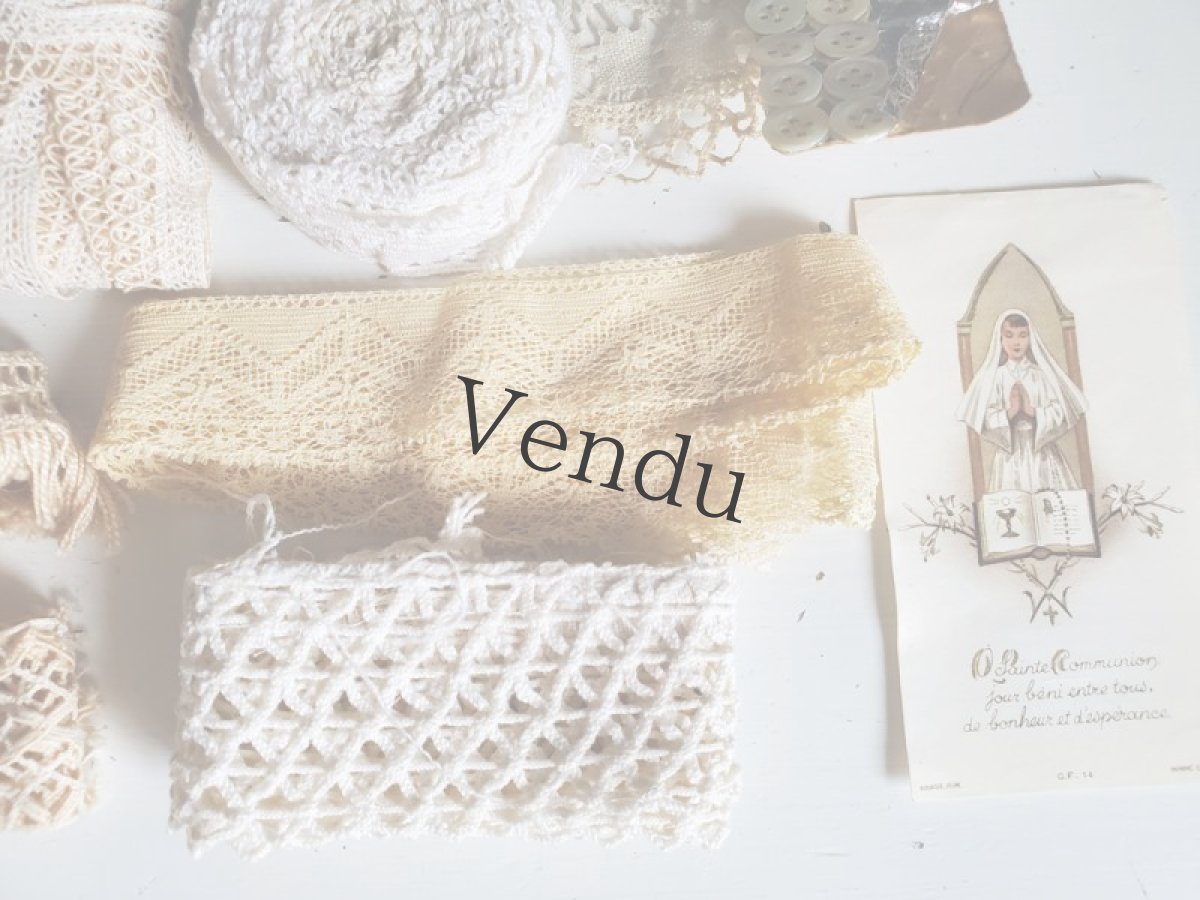 画像7: フランスアンティーク　箱入りレースセット 13種類＋貝ボタンシート＋ホーリーカードつき (7)