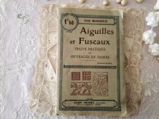 画像1: フランスアンティーク　マルグリット叔母さんの手芸の本 Aiguilles et FUSEAUX Tante MARGUERITE (1)