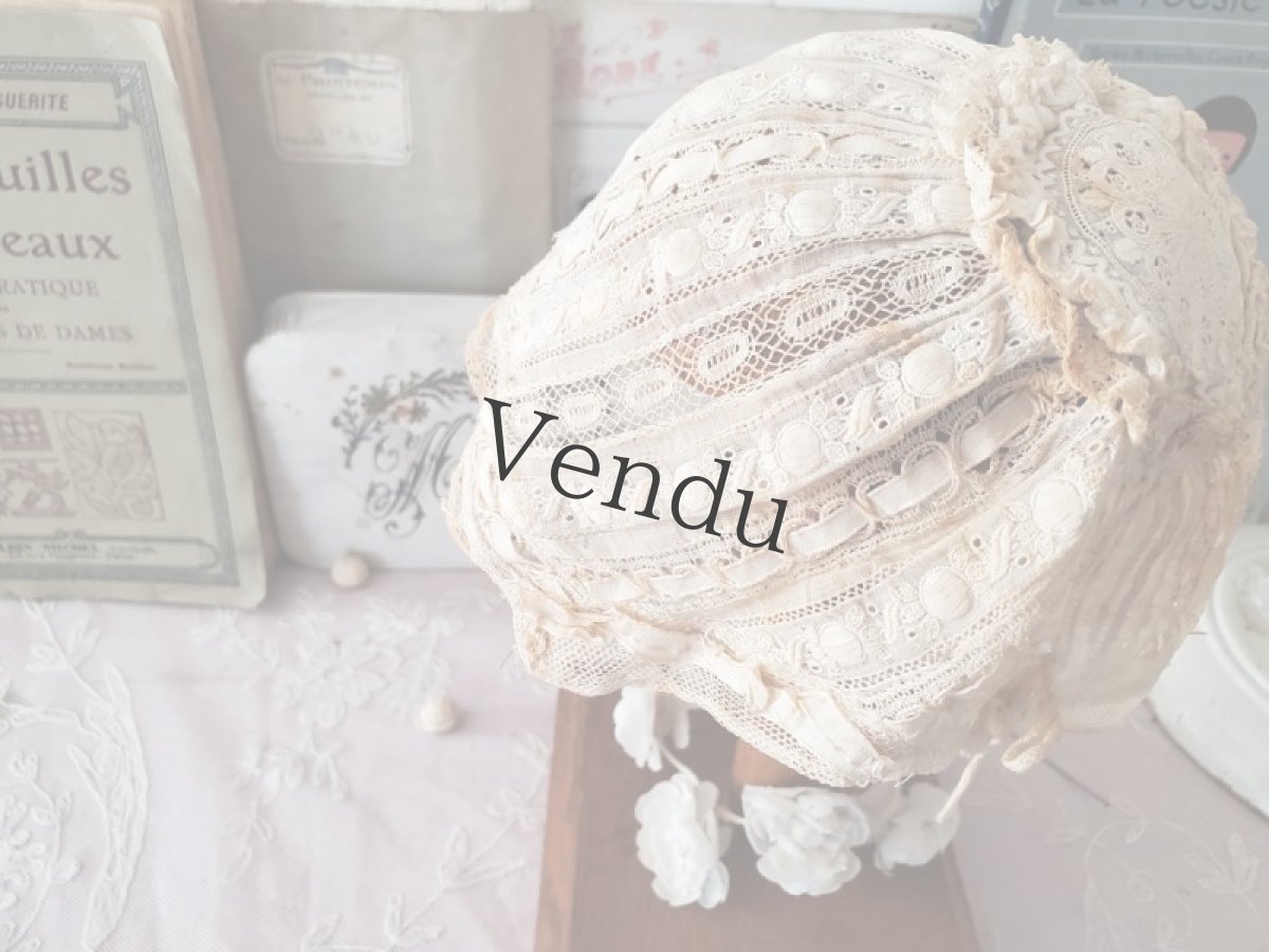 画像4: フランスアンティーク　白糸刺繍とリボンの小さなボネ (4)