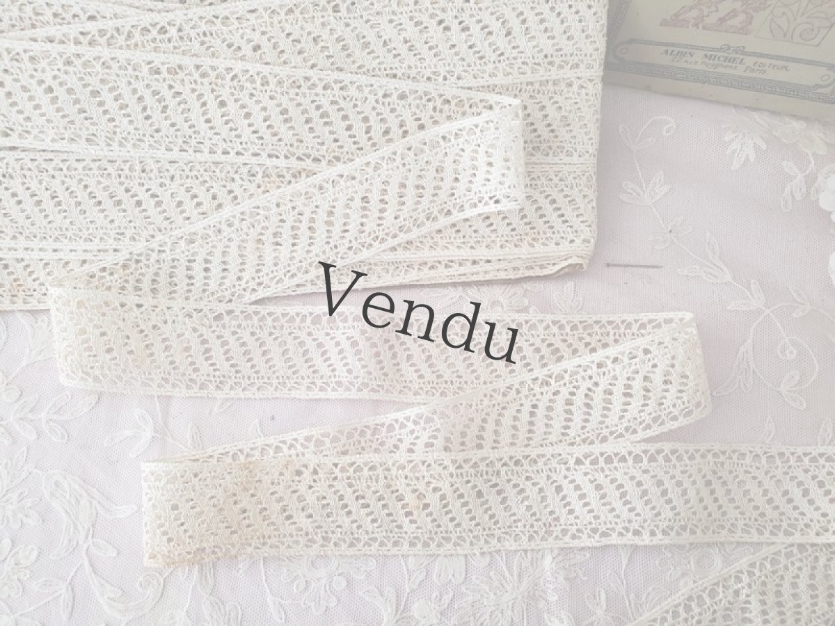 画像5: フランスアンティーク　ラベル付き台紙巻きボビンレース 10ｍ〜 (5)
