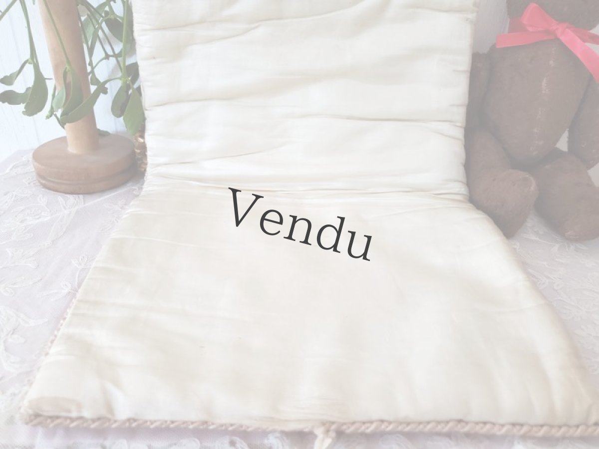 画像7: フランスアンティーク　シルクハンキーケース　ハンドペイント (7)