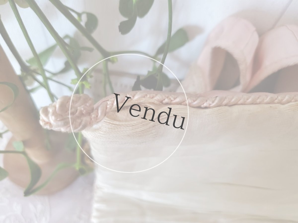 画像11: フランスアンティーク　シルクハンキーケース　ハンドペイント (11)