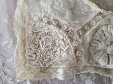 画像4: フランスアンティーク　チュール白糸刺繍　少女のつけ襟 (4)