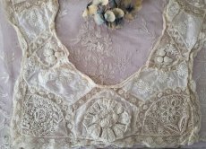 画像2: フランスアンティーク　チュール白糸刺繍　少女のつけ襟 (2)