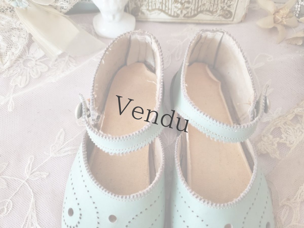 画像10: フランスヴィンテージ　水色のストラップベビーシューズ (10)