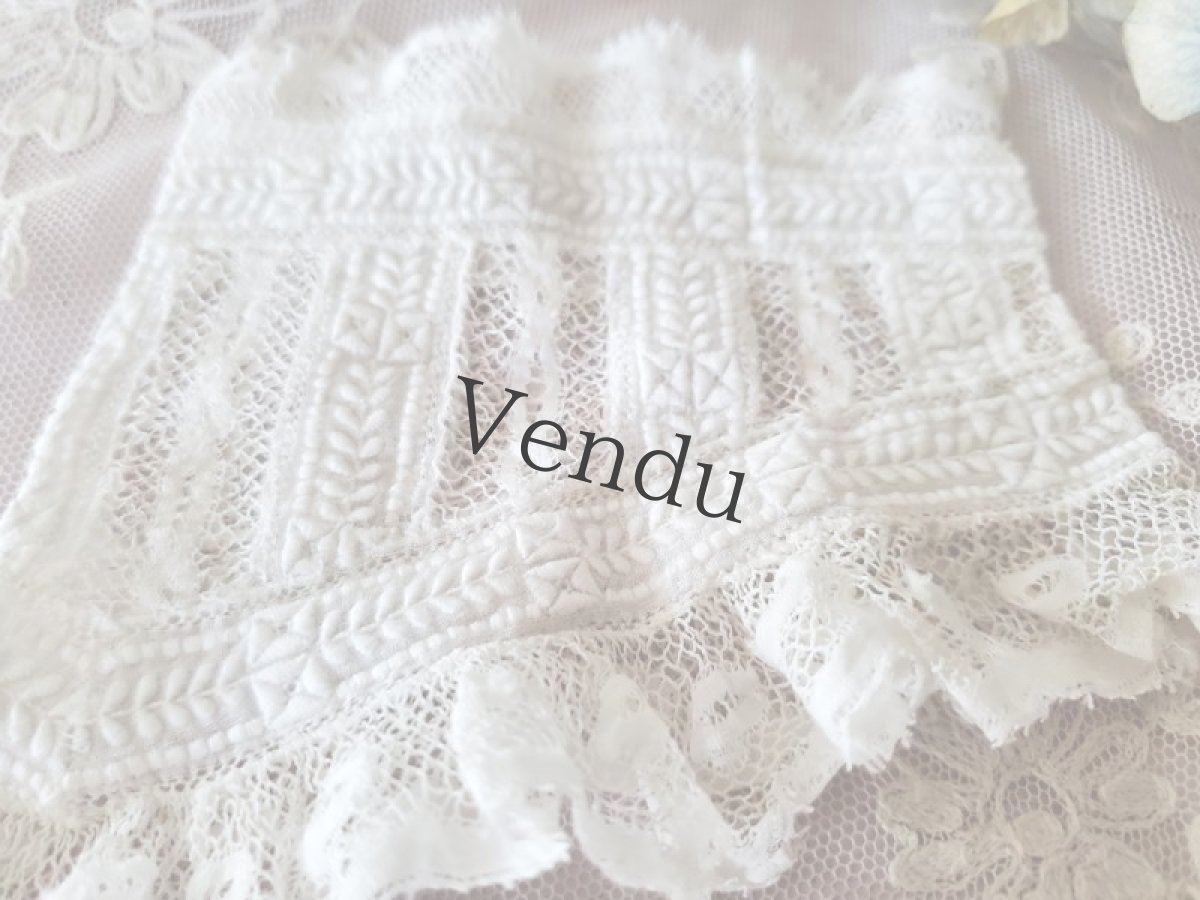 画像2: フランスアンティーク　白糸刺繍のちいさなお袖（片袖） (2)