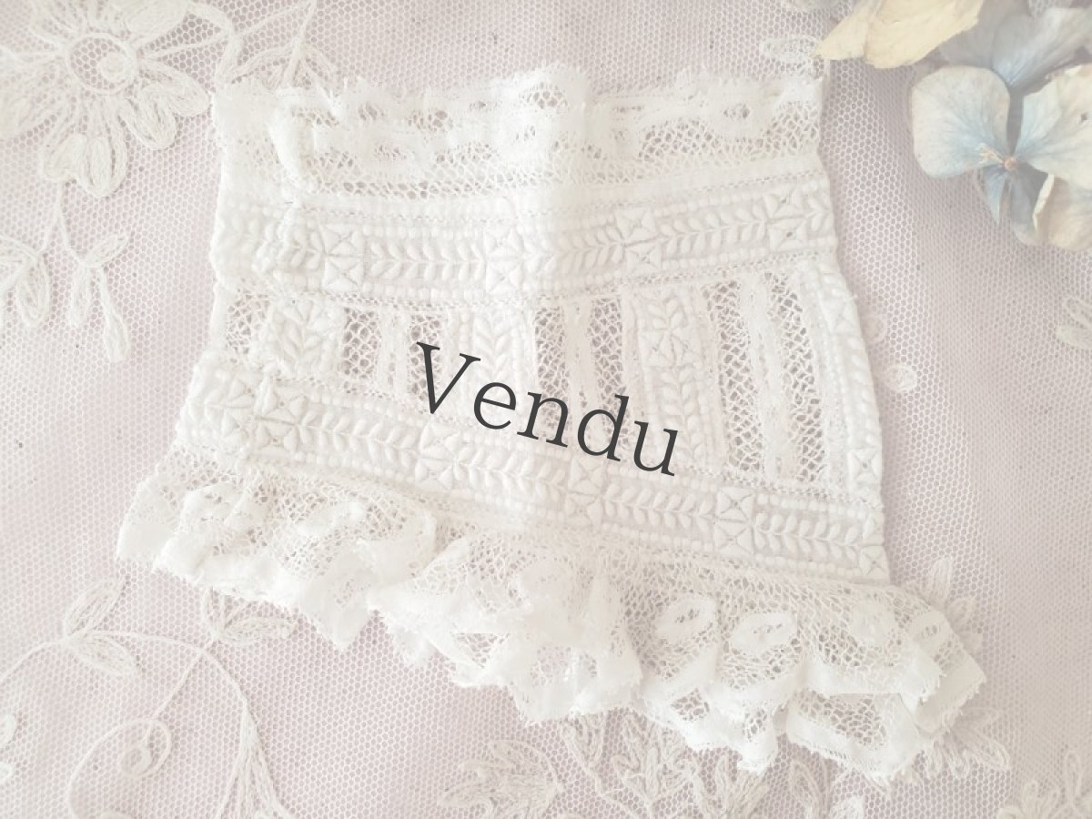 画像4: フランスアンティーク　白糸刺繍のちいさなお袖（片袖） (4)