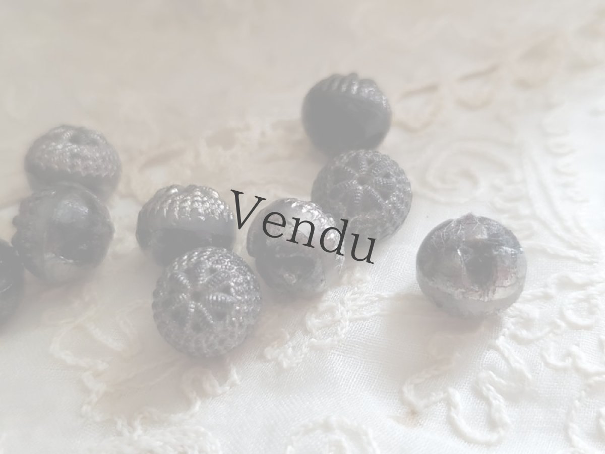 画像2: フランス 1900年前後 フレンチジェットボタン 9個セット 10mm (2)