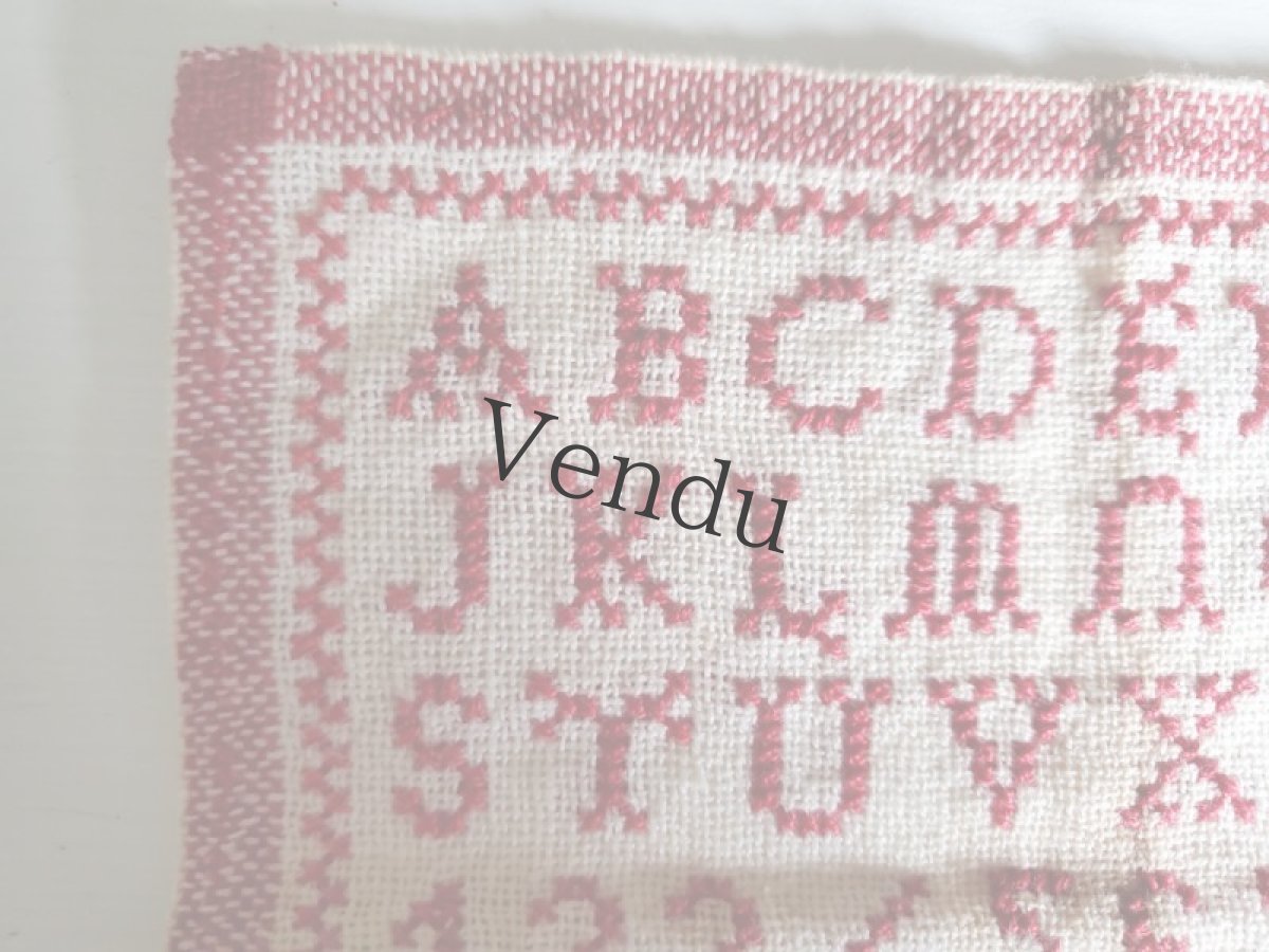 画像2: フランス 1930年代 アルファべ クロスステッチサンプラー M.Rochard (2)