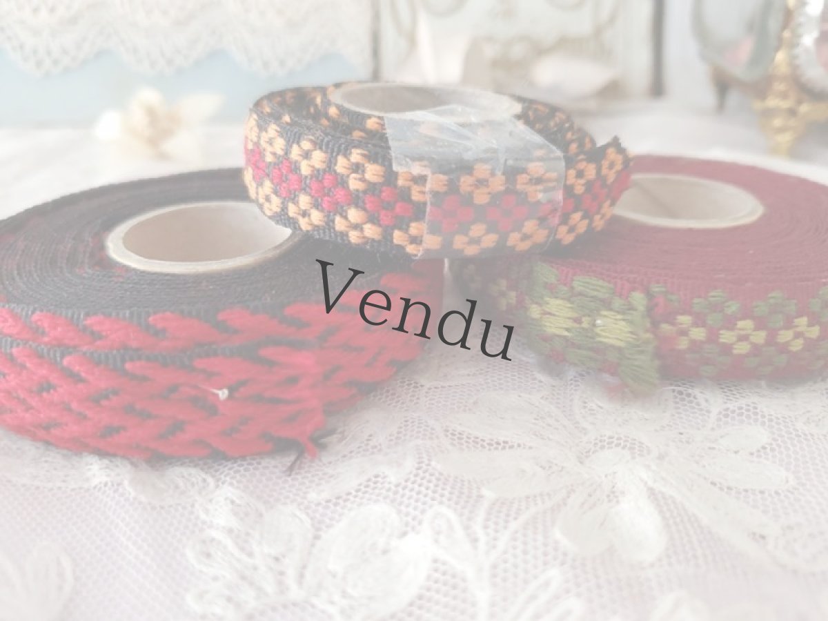 画像6: フランスヴィンテージ　刺繍テープ ３巻きセット (6)