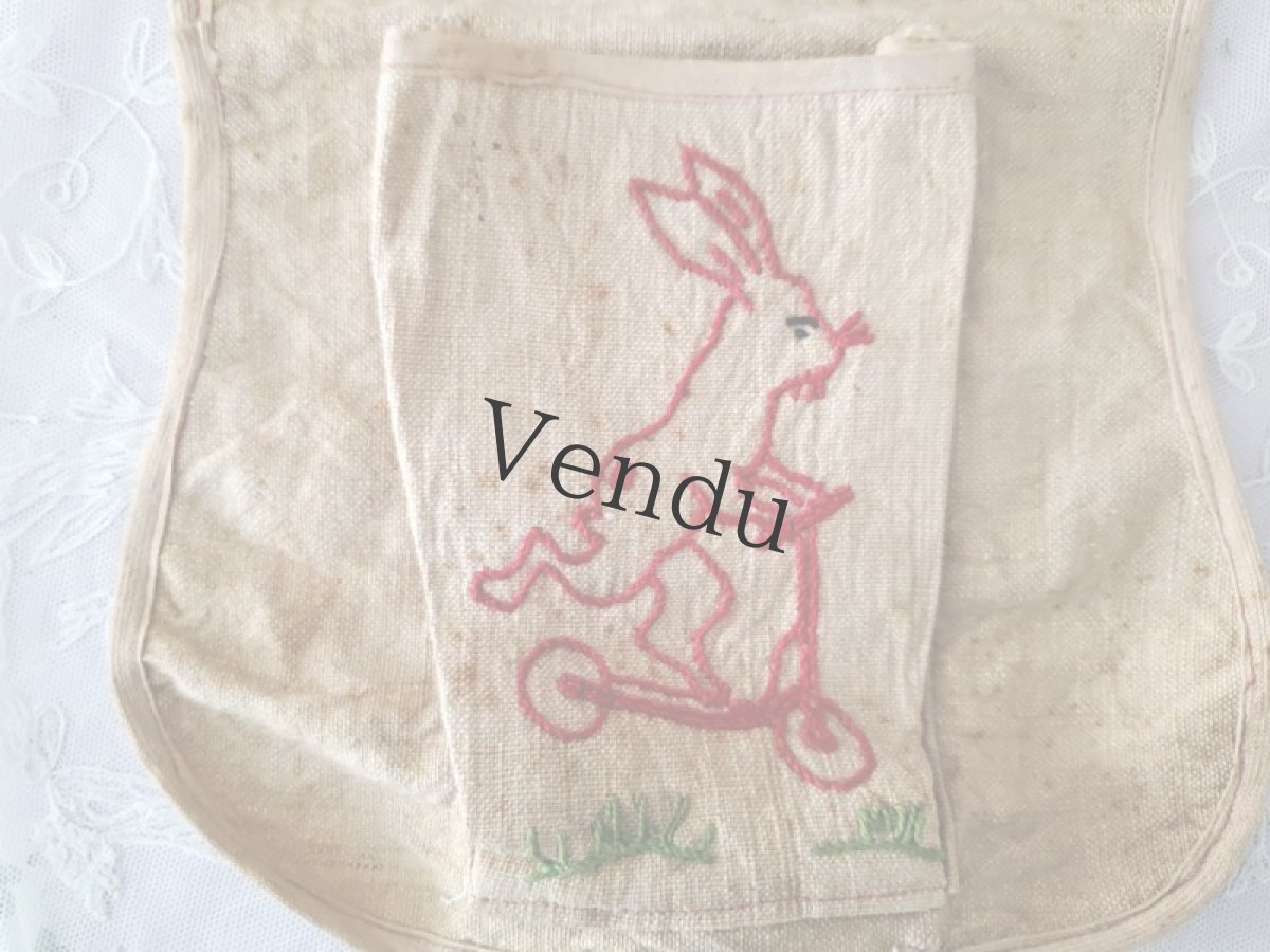 画像3: フランスアンティーク　うさぎと亀の赤糸刺繍　壁掛け (3)