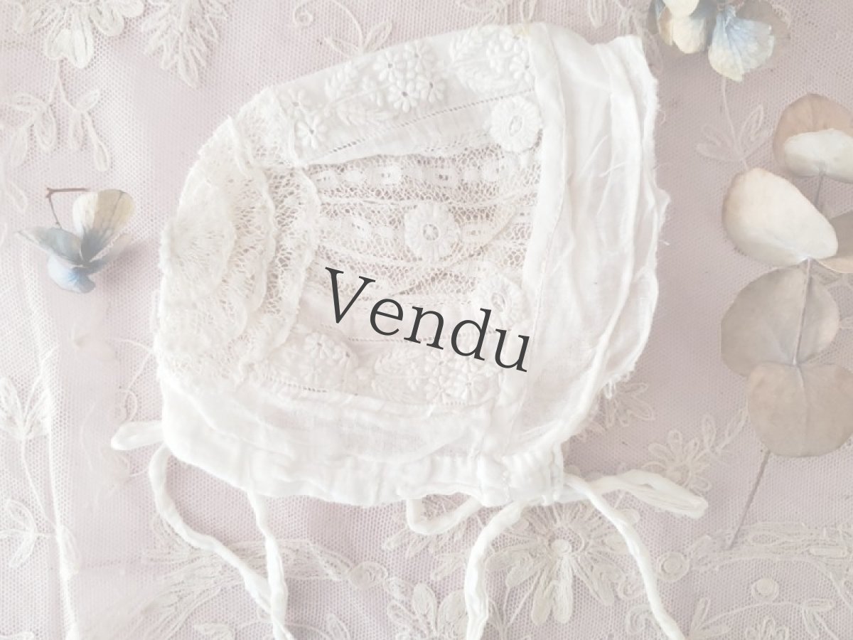 画像4: フランスアンティーク　白糸刺繍のとてもちいさなボネ (4)