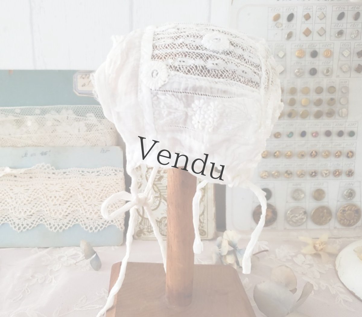 画像5: フランスアンティーク　白糸刺繍のとてもちいさなボネ (5)