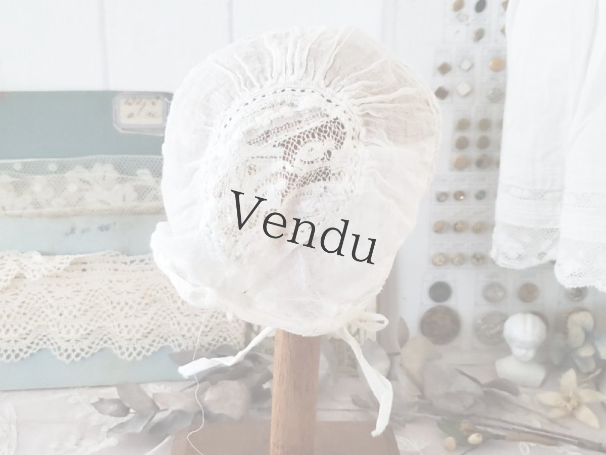 画像4: フランスアンティーク　刺繍とレースのとてもちいさなボネ (4)