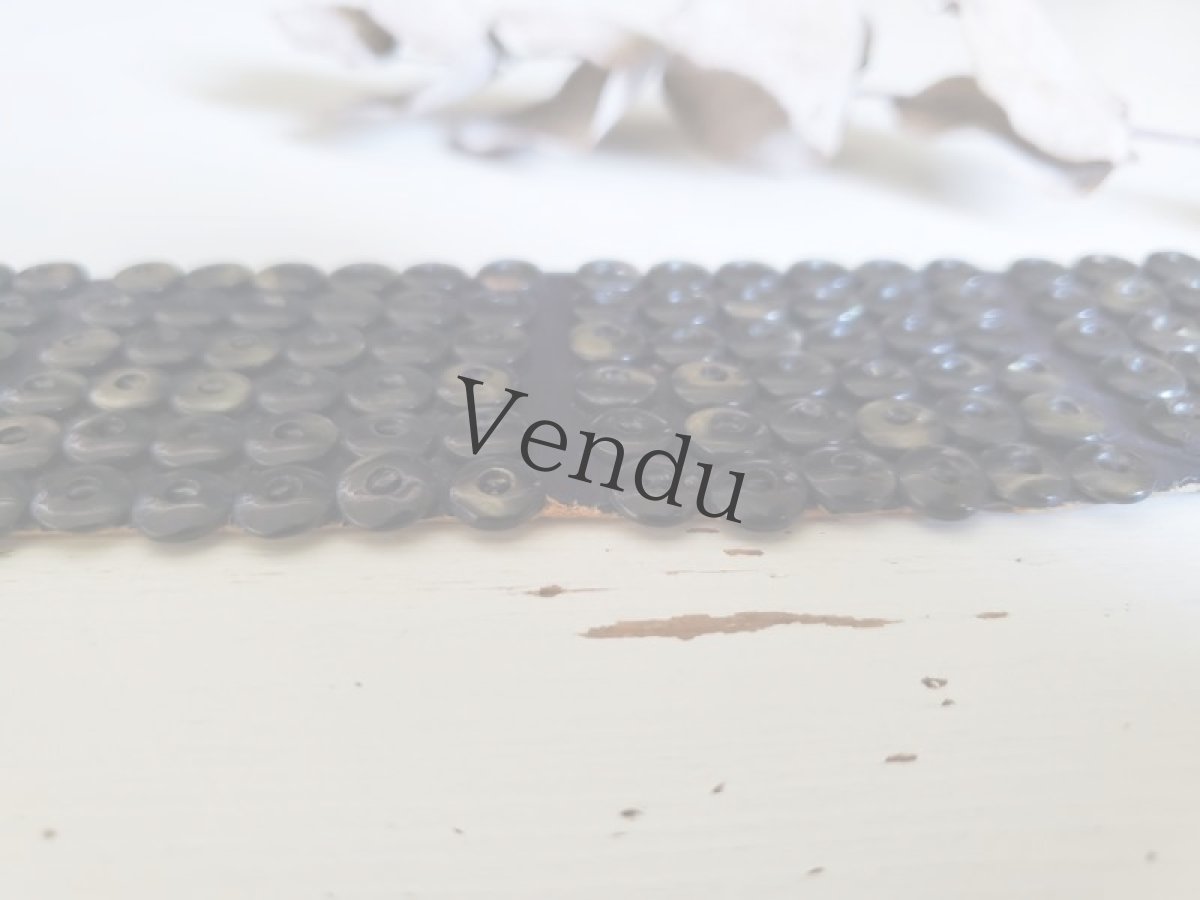 画像3: フランスアンティーク　黒着色 極小貝ボタンシート 8mm (3)