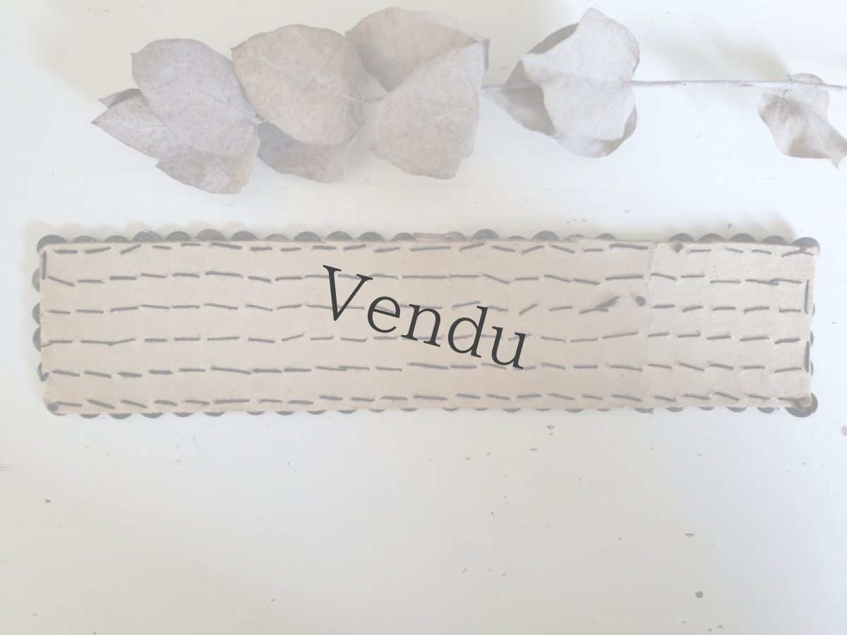 画像4: フランスアンティーク　黒着色 極小貝ボタンシート 8mm (4)