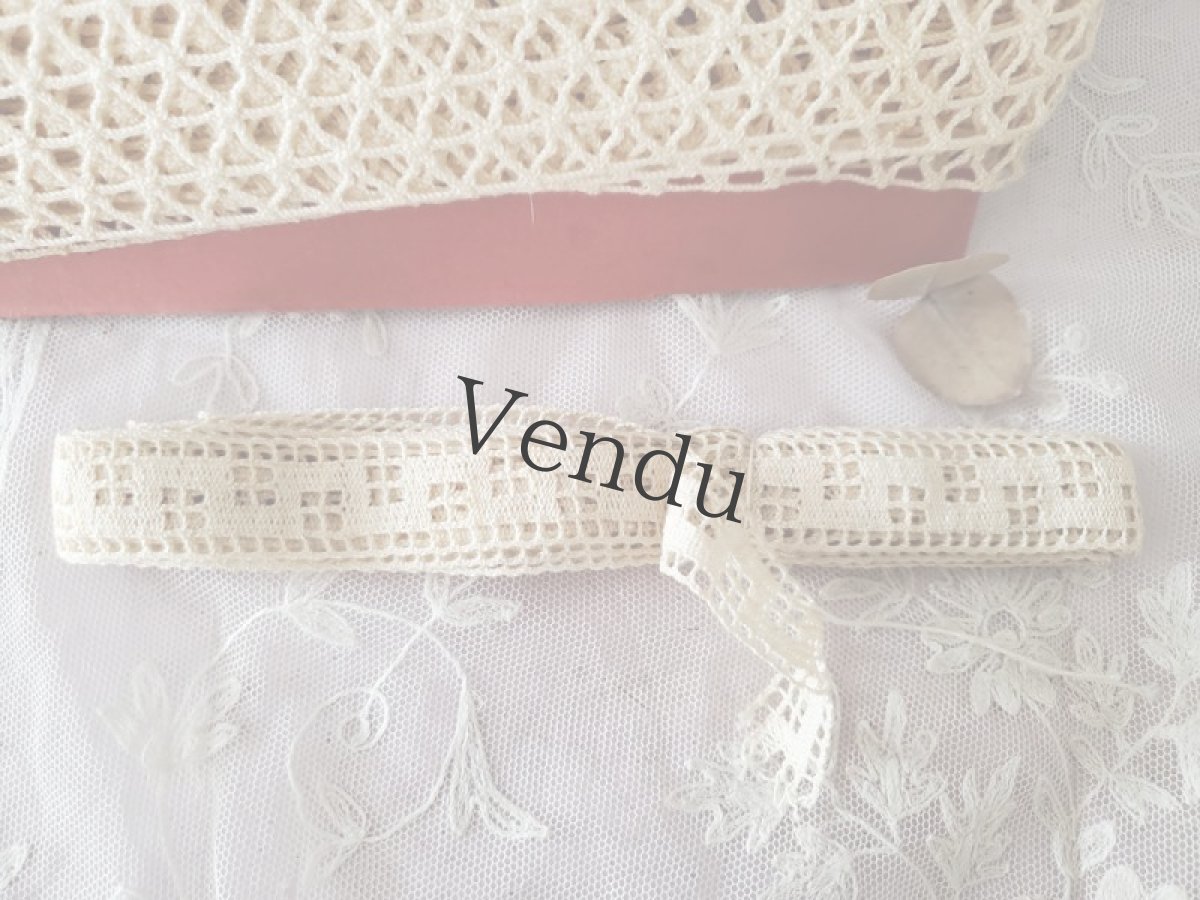 画像9: フランス蚤の市　シンプルト－ションレースどっさりセット  6種 10m以上 (9)