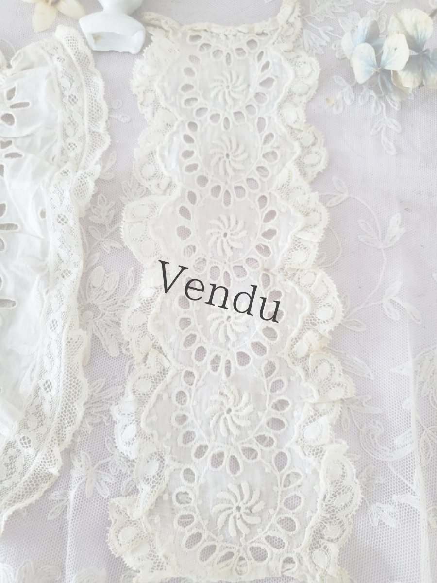 画像5: フランスアンティーク　カットワーク刺繍とレースのジャボ 2組 (5)