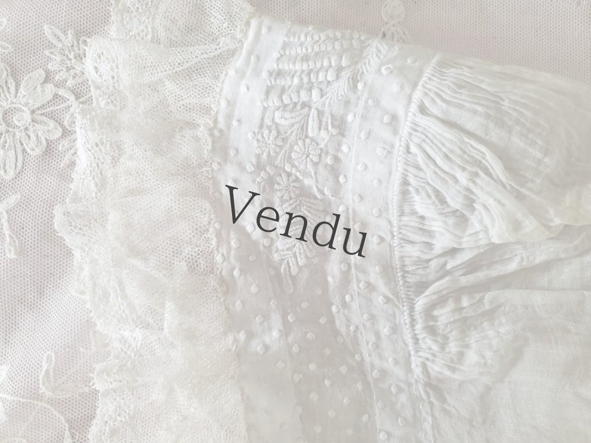 画像2: フランス 1910年代 リネンローン地 白糸刺繍のボネ (2)