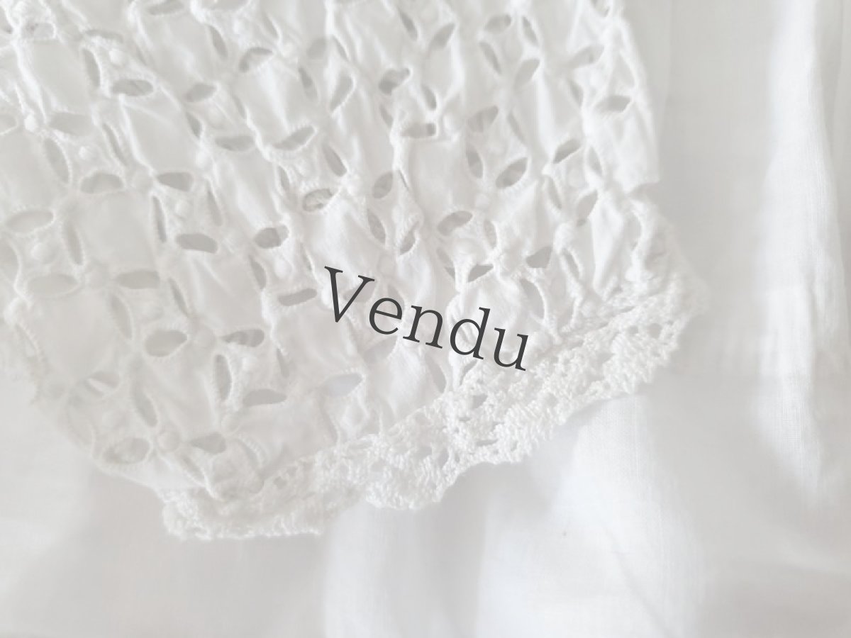 画像4: フランスヴィンテージ　べべのアイレット刺繍ブラウス (4)
