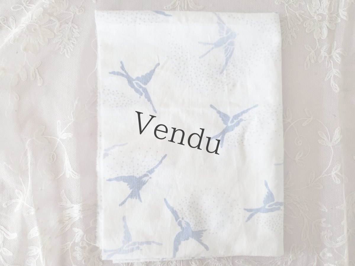 画像5: フランスヴィンテージ　ツバメ柄の端切れ 82×30.5cm (5)