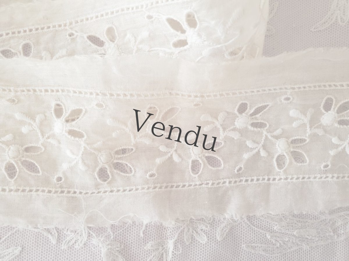 画像2: フランスヴィンテージ　幅広刺繍レース ベージュ403cm (2)