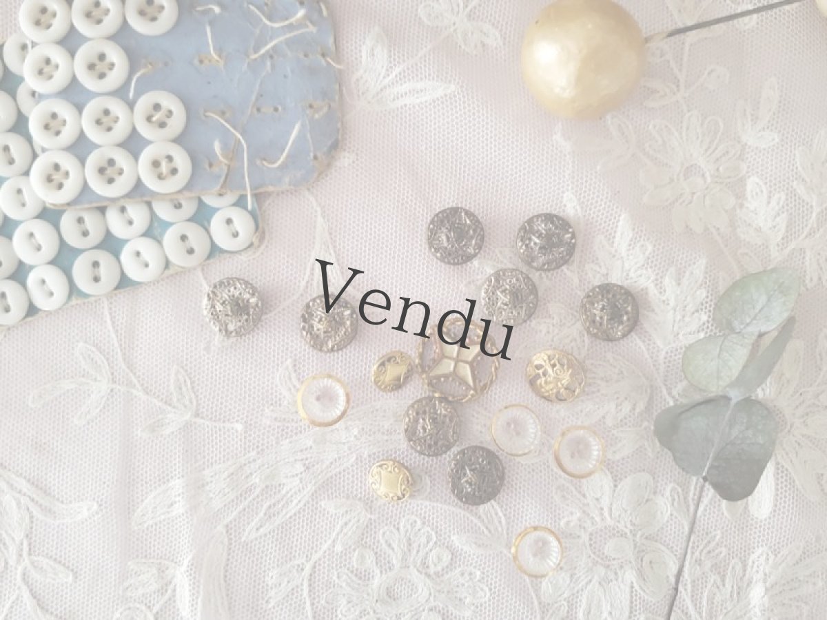 画像4: フランスヴィンテージ  型押しメタルボタン 13mm (4)