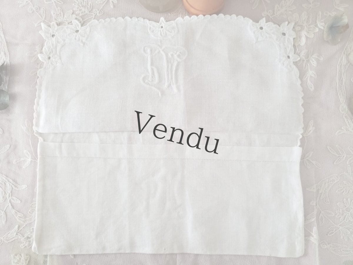 画像4: フランスアンティーク　PMイニシャル刺繍入り カトラリーケース (4)